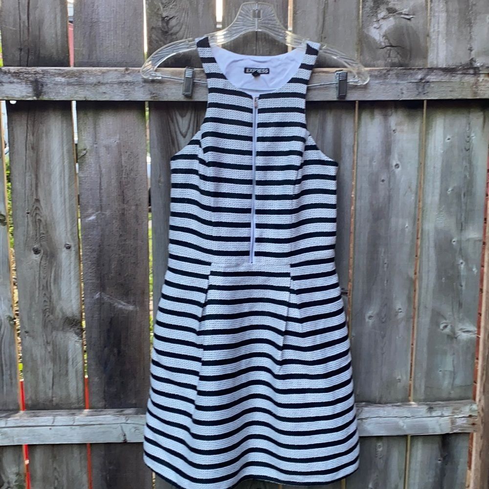 Express zip up dress sz. 2